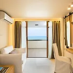 Отель Ammos Suites 4*