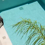 Hotel Ammos Suites