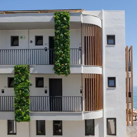 Ammos Suites Hotel 4*