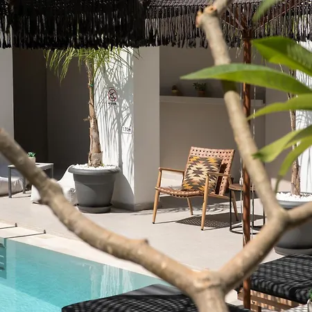 Hotel Ammos Suites 4*